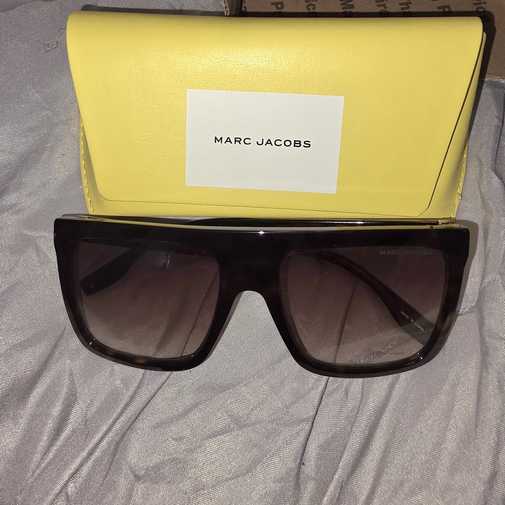Marc Jacobs Large Square Sunglasses in Tortoise Brown